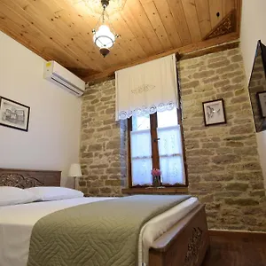 Hotel 4
