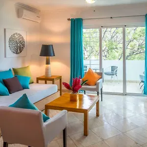 Hotel Montana, Pétionville